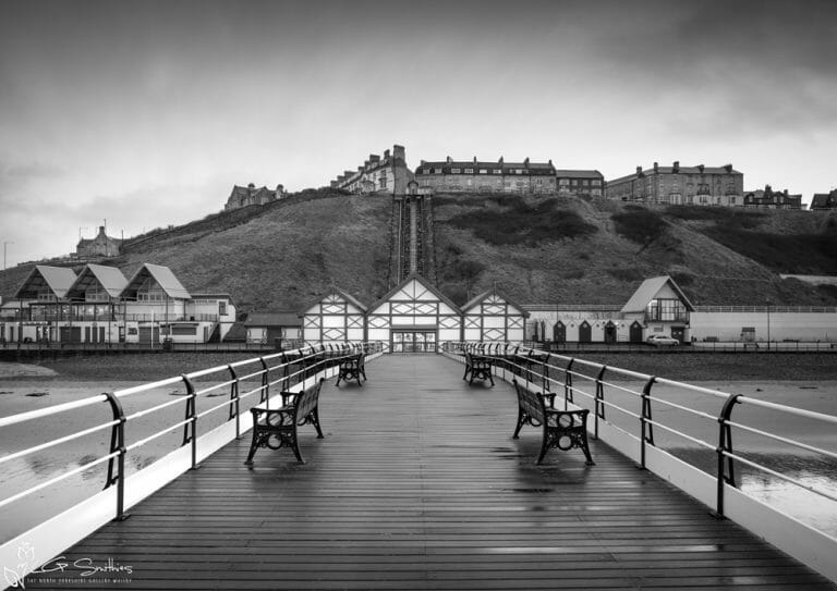 Classic Saltburn Black and White