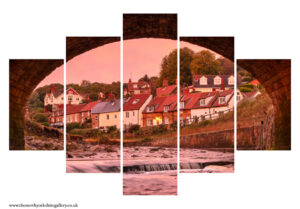 Sandsend Under The Bridge 5PCS Wall Art