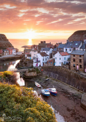 Staithes Holiday Cottages At Sunrise