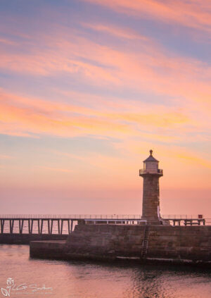 Whitby East Lighthouse