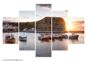 Yorkshire Cobble At Staithes Harbour 5PCS Wall Art
