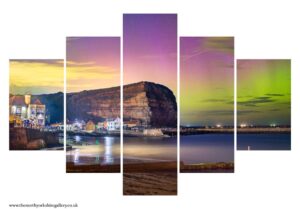 Northern Lights At The Cod And Lobster Staithes 5 PCS Wall Art