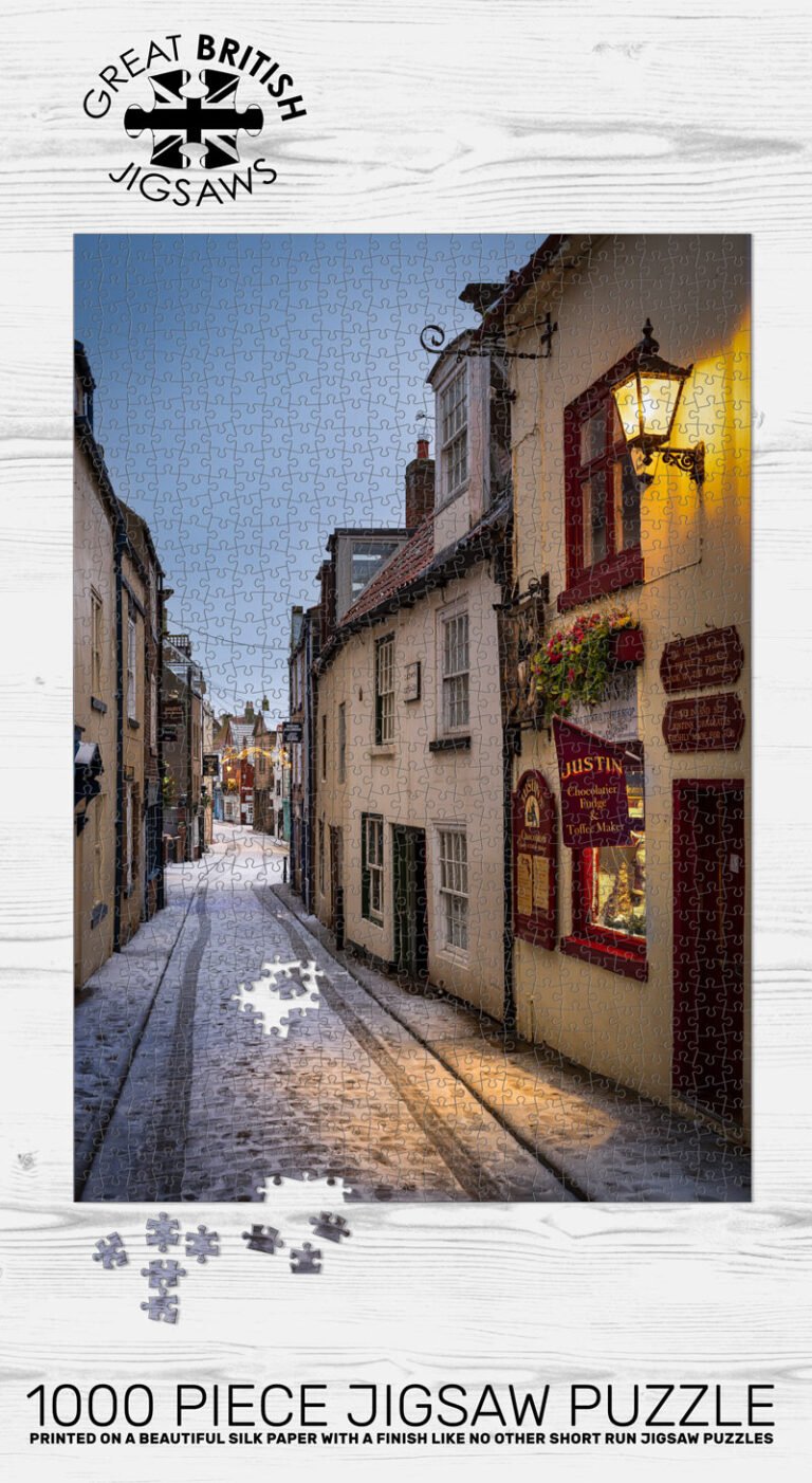 Whitby Christmas On Church Street 1000 Piece Jigsaw