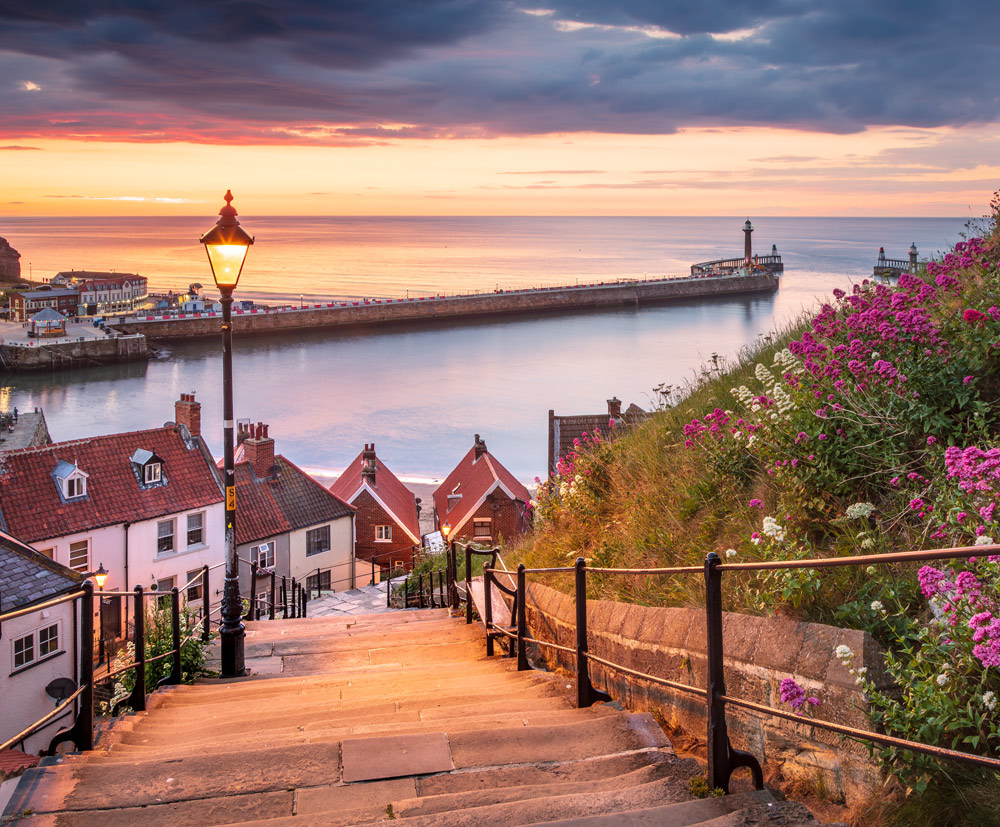 Sunset On Whitby's 199 Steps Light Up Bottle 3 Sunset On Whitby's 199 Steps Light Up Bottle Design