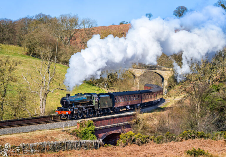 45596 Bahamas at Darnholm On The NYMR