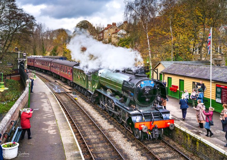 60103 Flying Scotsman Locomotive Arrives At Pickering Station