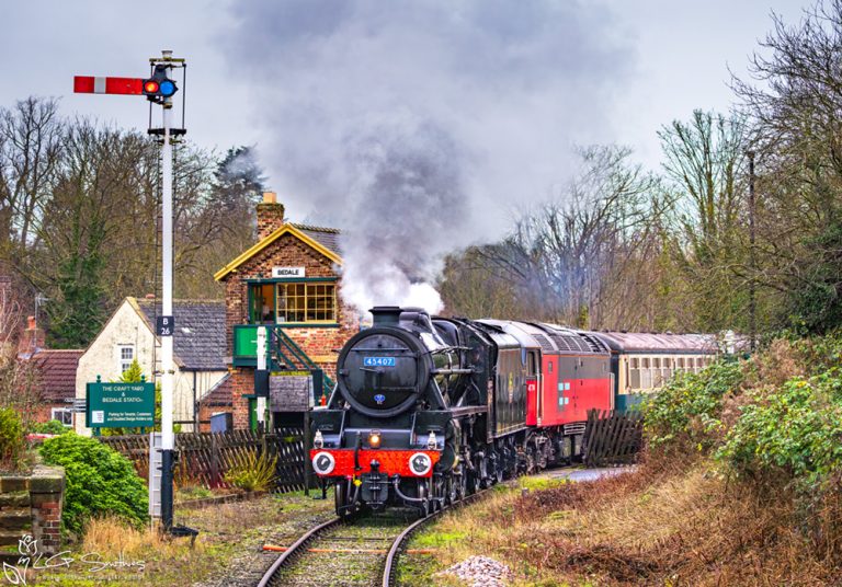 45407 locomotive Lancashire Fusilier At Bedale