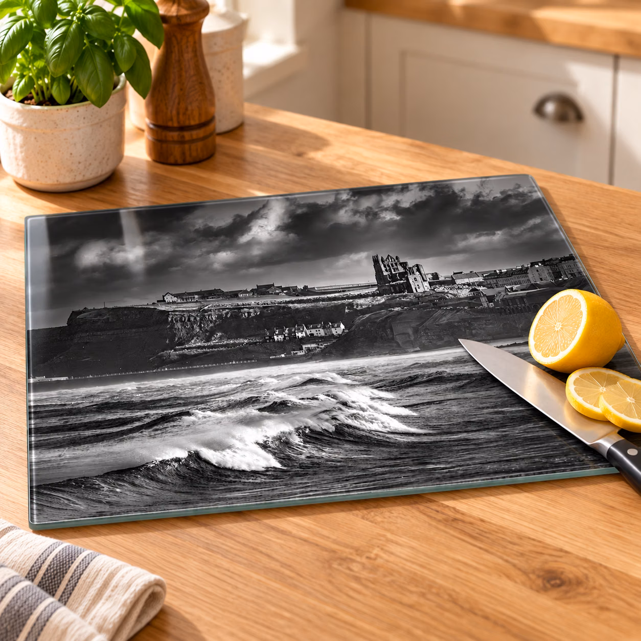 whitby-glass-chopping-board whitby-glass-chopping-board
